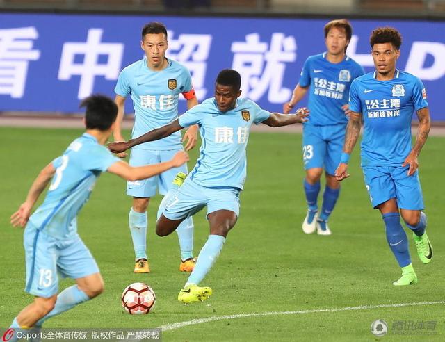导演彭浩翔携主演梁咏琪、古天乐、杨千嬅、曾志伟等亮相。