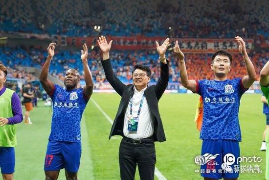 作为《寒战》系列时隔十年的回归之作，此次不仅有周润发、郭富.