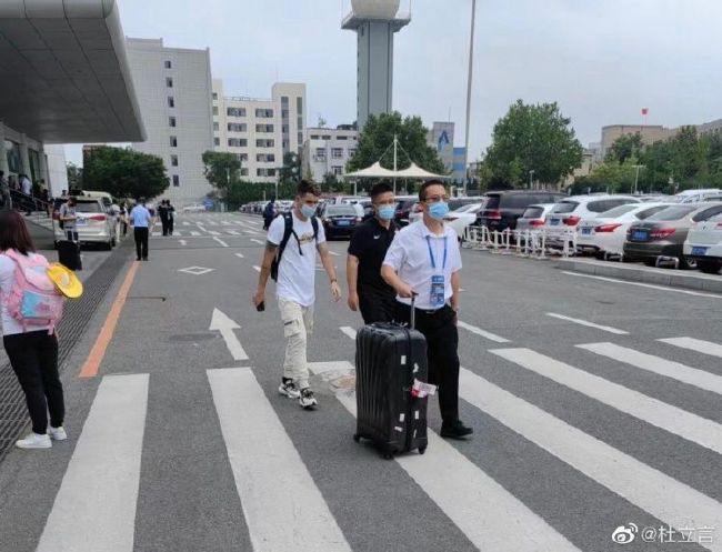 没有飞檐走壁的轻功，没有以一敌百的神力。