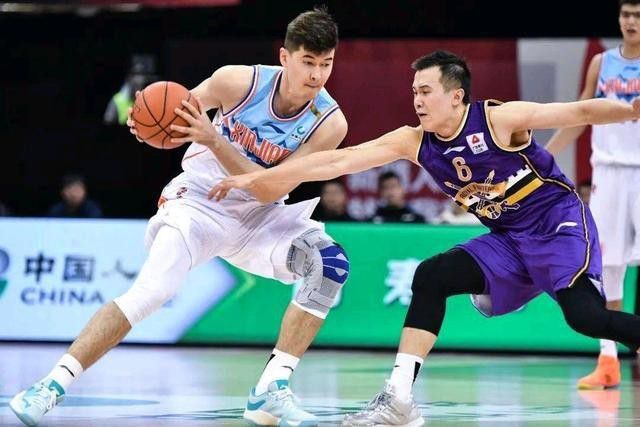 《长津湖 1905独家策划：2015上半年电影票房大数据报告 2015-07-03 截止到6月30日，上半年内地票房报收202.42亿，比去年同期增涨48.82%，其中第一季度96.02亿，第二季度106.40亿。