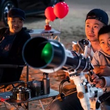 《怪奇物语5》发布动态角色海报 8 《小丑回魂》前传《欢迎来到德里镇》曝最终预告 9 谢尔比家族回归！