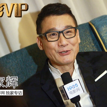 自此之后，他时常出现在最新片场照中。